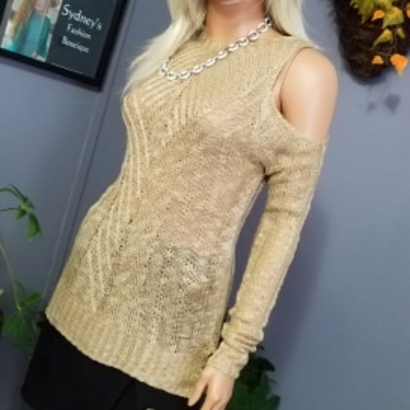 Sweaters - Cold Shoulder Knitted Spring Top